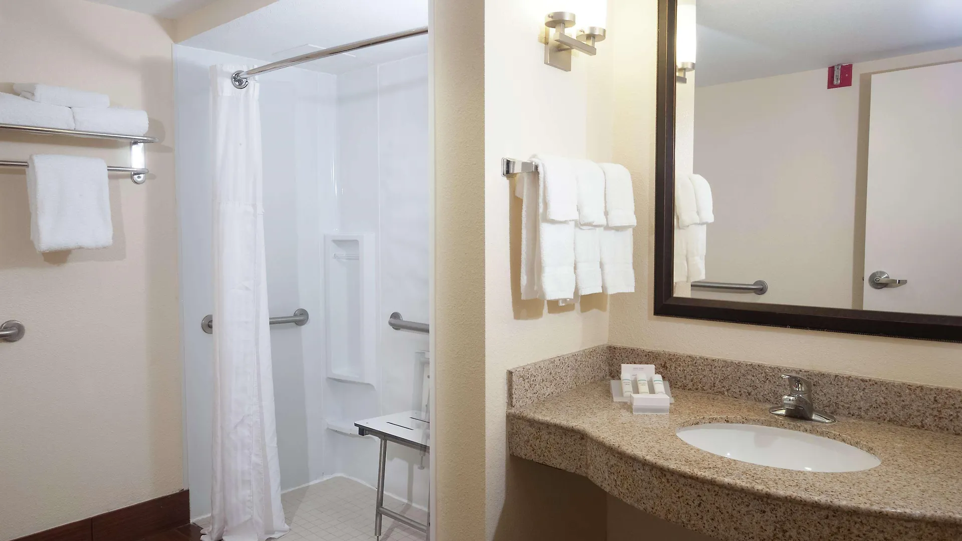 Hilton Garden Inn Orlando Airport Hotel