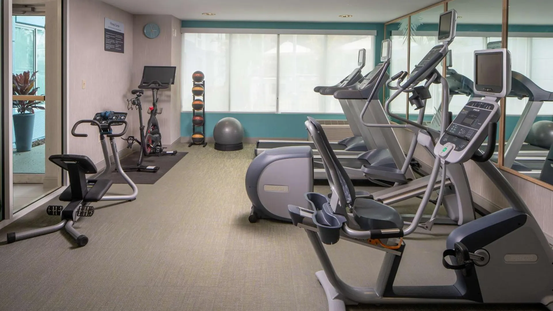 Hilton Garden Inn Orlando Airport 3*,