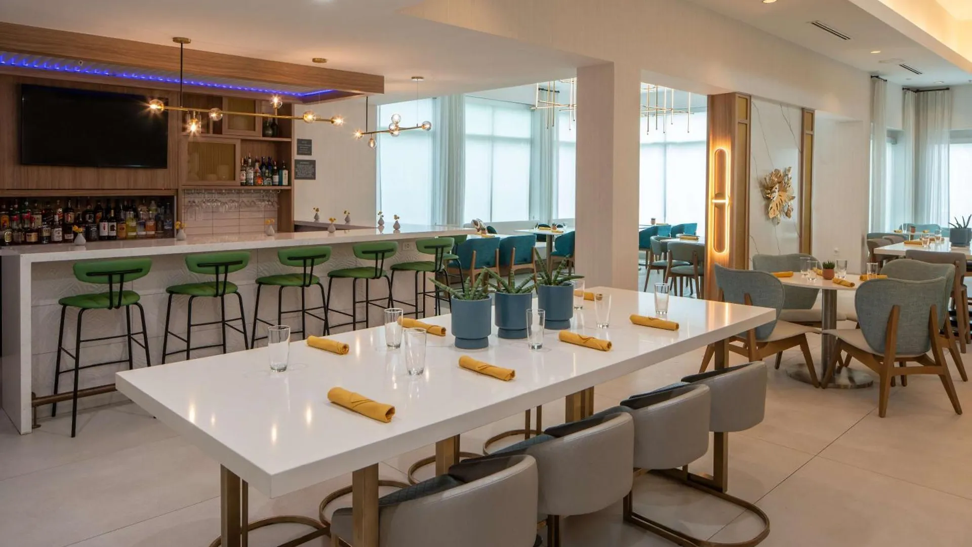 Hilton Garden Inn Orlando Airport Hotel
